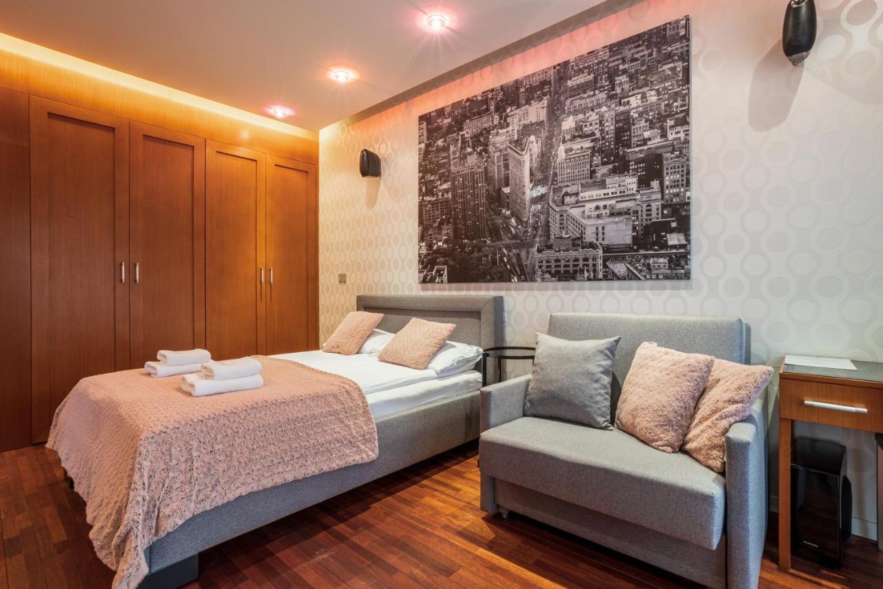 גדנסק Broadway - Neptun Park By Oneapartments מראה חיצוני תמונה